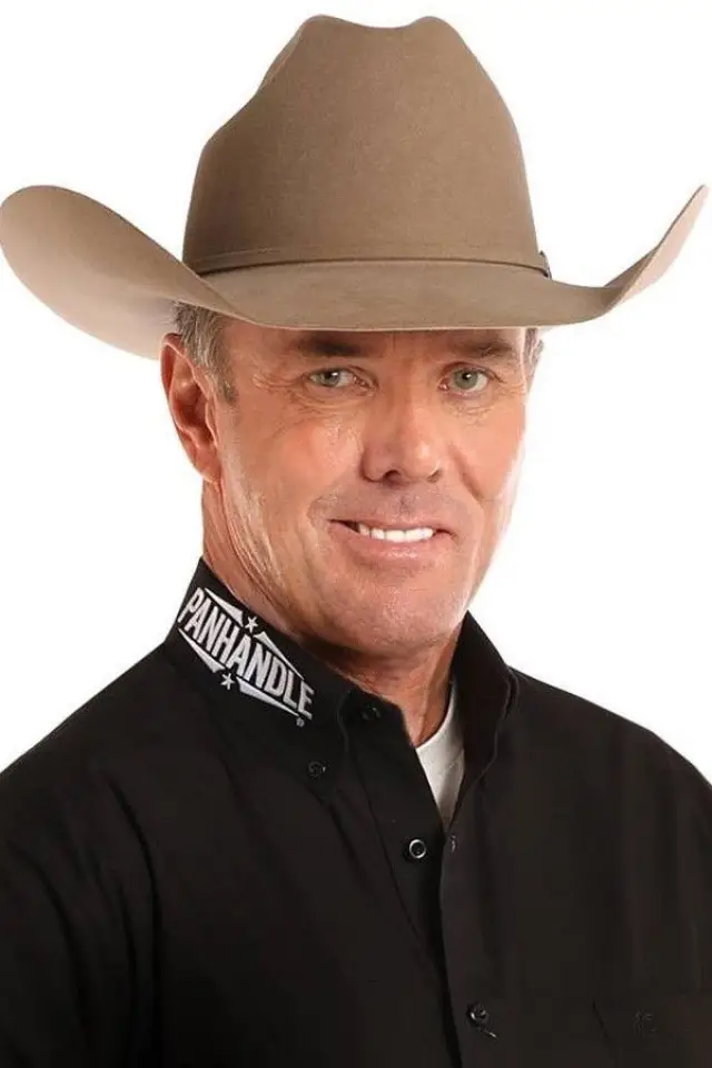 Фото  (Tuff Hedeman)