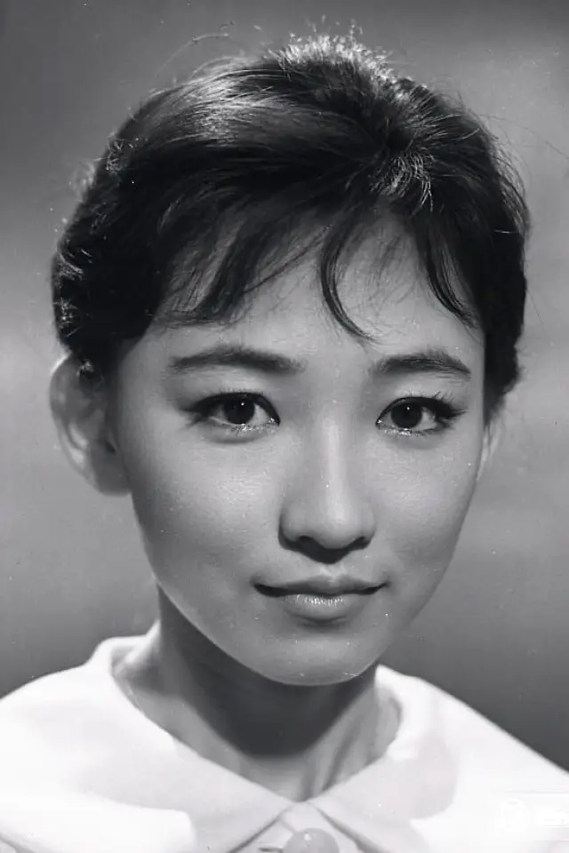 Фото Ідзумі Ашікава (Izumi Ashikawa)