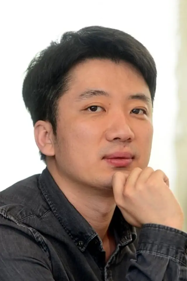 Фото Джо Сонг-хі (Jo Sung-hee)