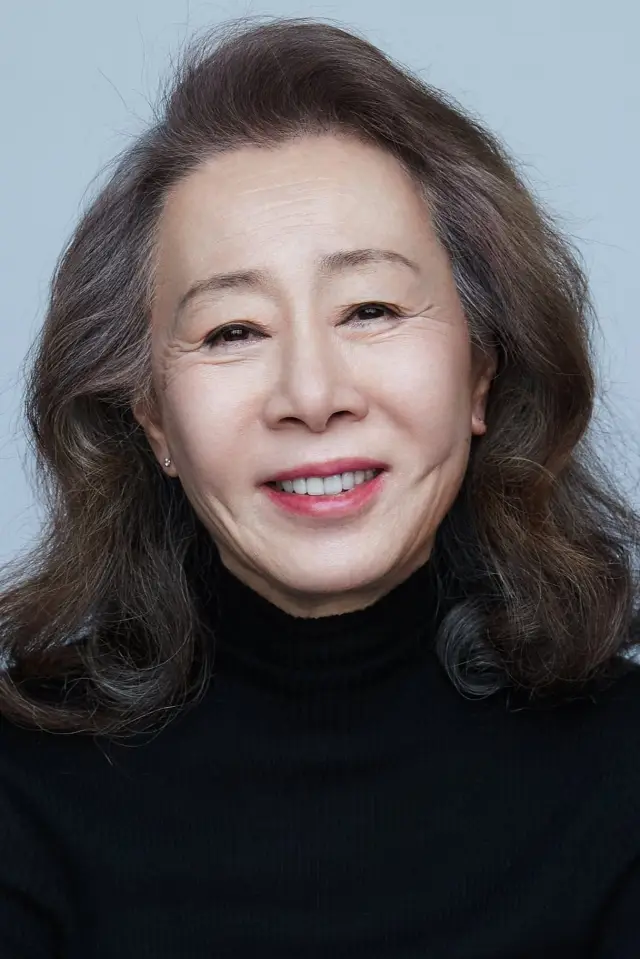 Фото Юн Юх-чжун
 (Youn Yuh-jung)