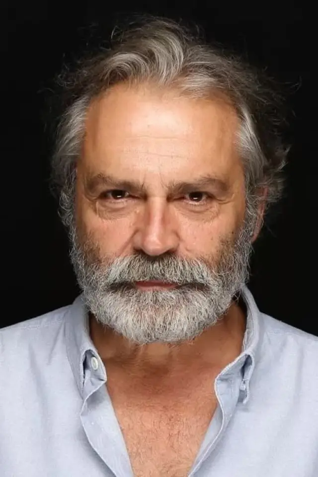 Фото Халук Білгінер (Haluk Bilginer)