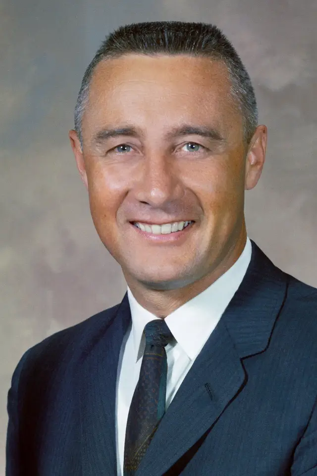 Фото  (Gus Grissom)