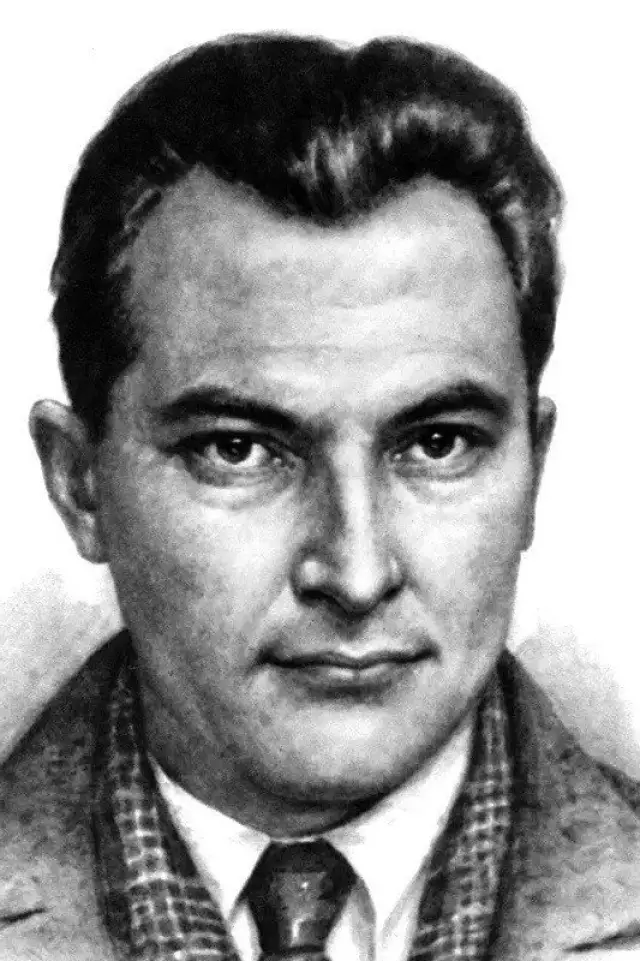 Фото Євген Петров (Yevgeni Petrov)