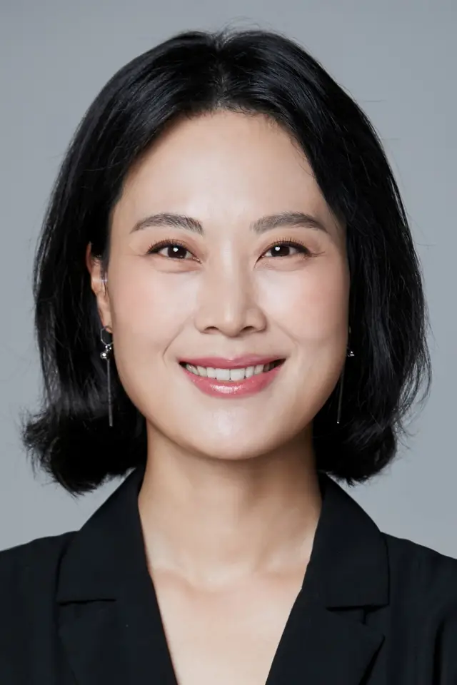 Фото Кім Джехва (Kim Jae-hwa)