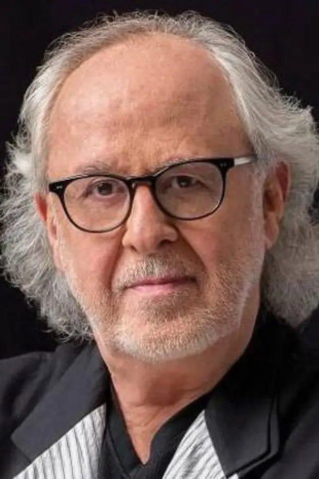 Фото  (Bob James)
