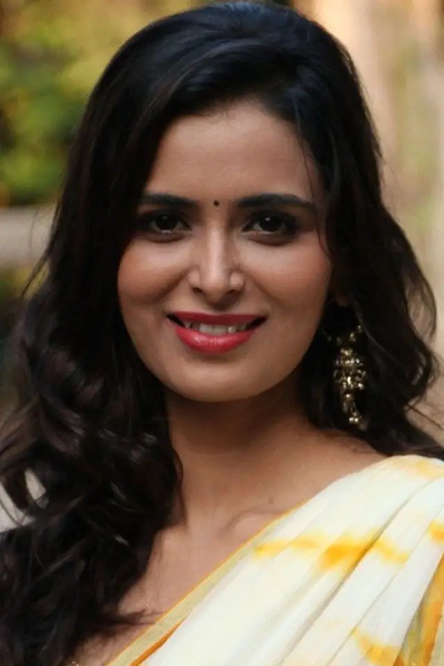 Фото Мінакші Діксіт (Meenakshi Dixit)