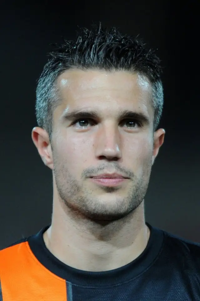 Фото  (Robin van Persie)