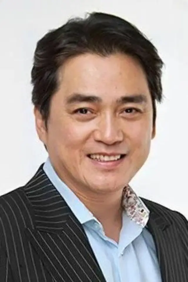 Фото  (Michael Tong Chun-Chung)