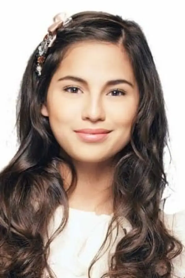 Фото Джасмін Кертіс-Сміт (Jasmine Curtis-Smith)