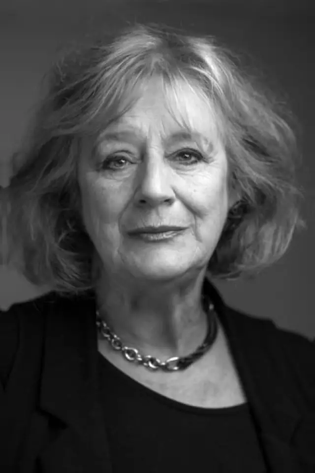 Фото Меґгі Стід (Maggie Steed)