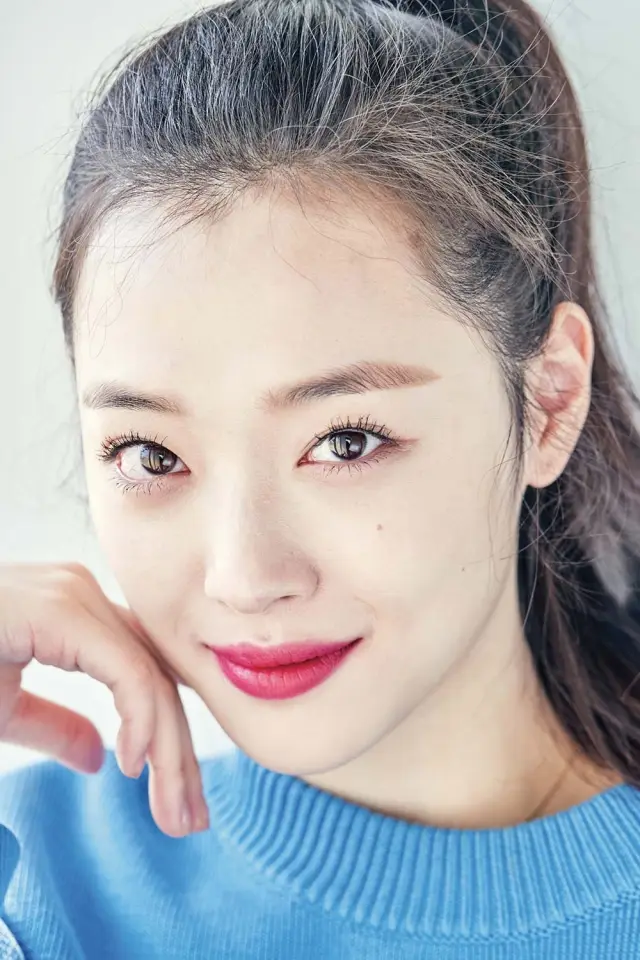 Фото  (Sulli)
