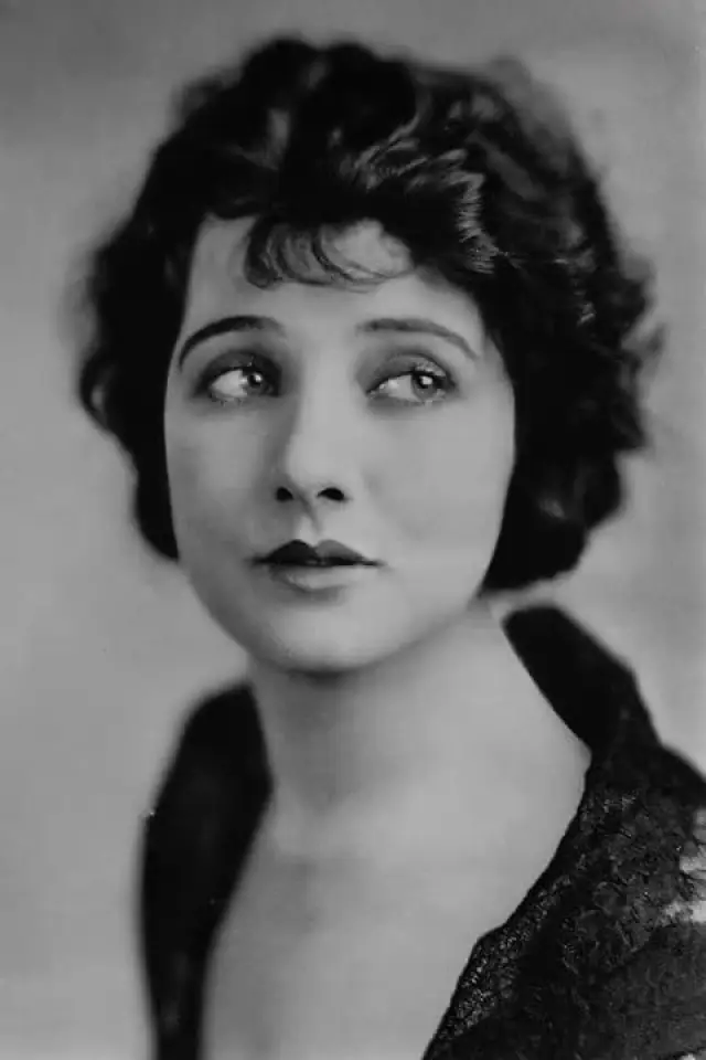 Фото Бе́тті Бла́йт (Betty Blythe)