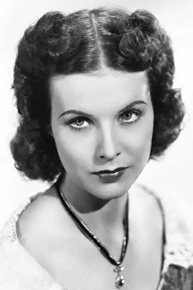 Фото  (Pauline Moore)