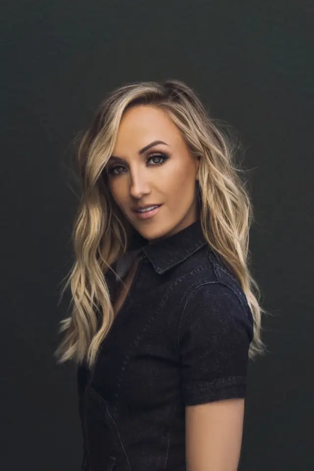 Фото  (Nastia Liukin)