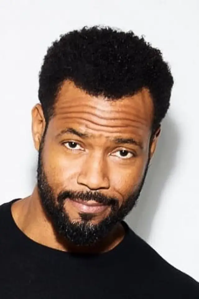 Фото Ісайя Мустафа (Isaiah Mustafa)