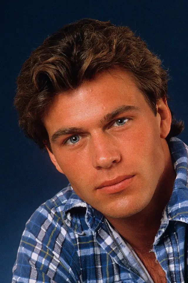 Фото  (Jon-Erik Hexum)