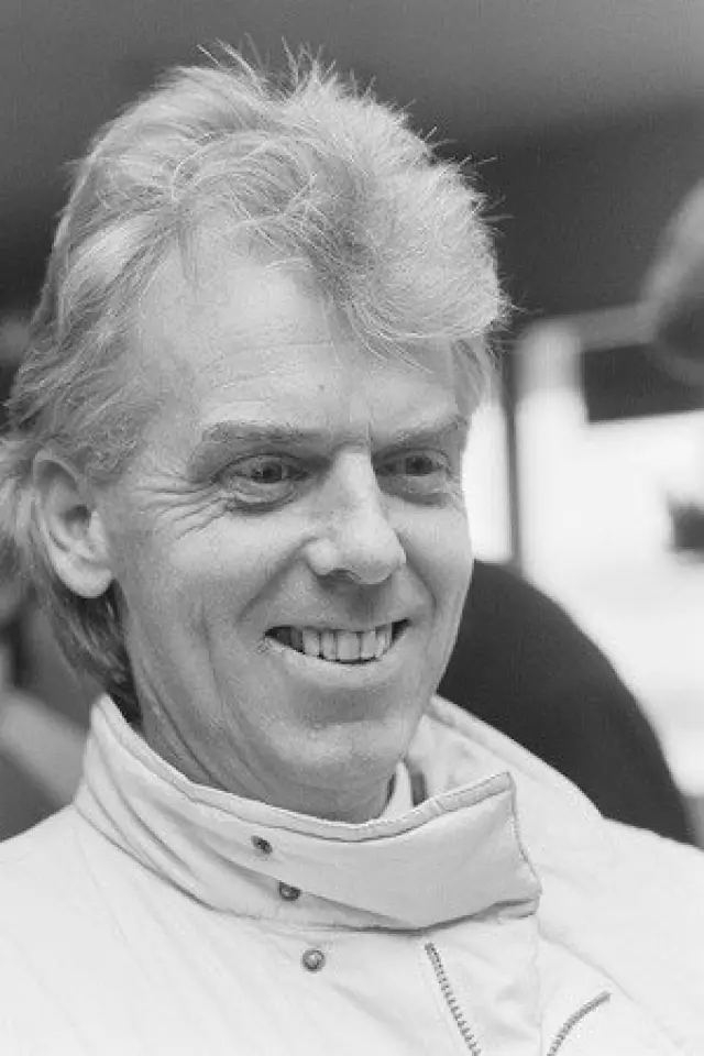 Фото  (Leo Beenhakker)