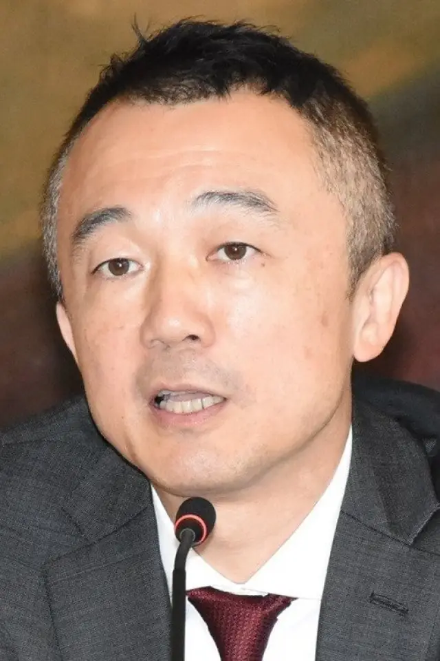 Фото  (Yoshihiro Suzuki)
