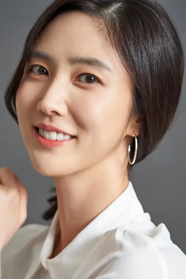 Фото Лі Су Кьон (Lee Soo-kyung)