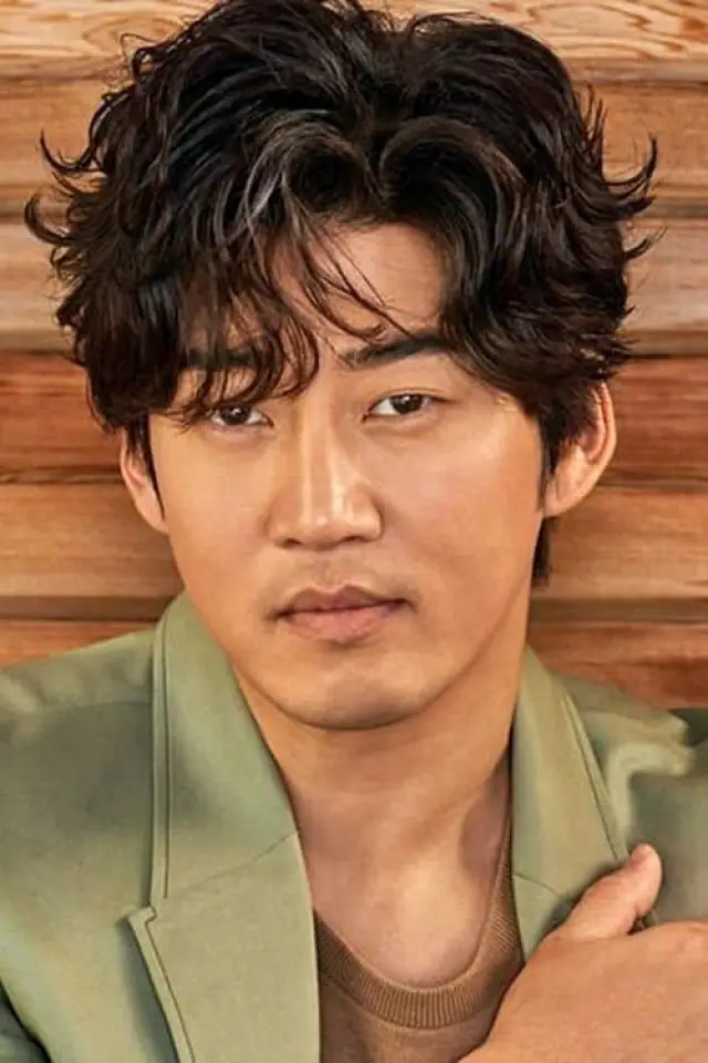 Фото Юн Кесан (Yoon Kye-sang)
