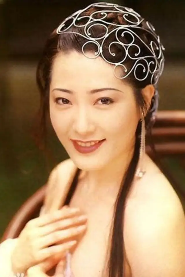 Фото Асамі Канно (Asami Kanno)