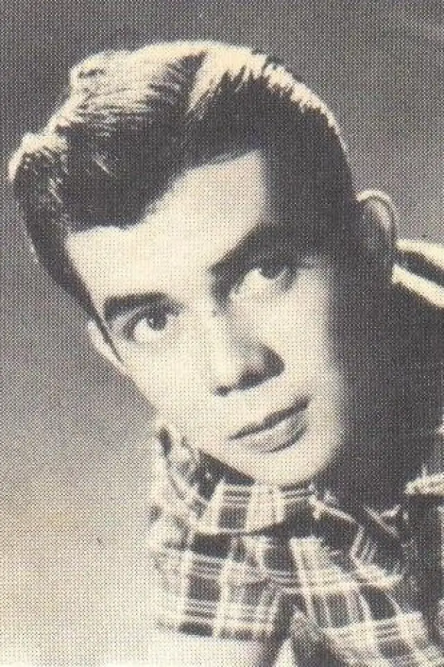 Фото  (Leroy Salvador)