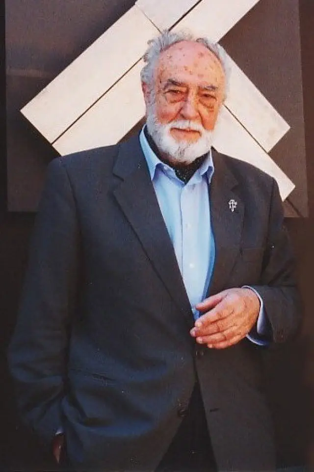 Фото  (Nestor Basterretxea)