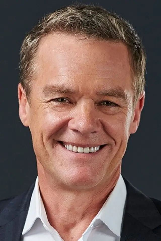 Фото Стефан Денніс (Stefan Dennis)