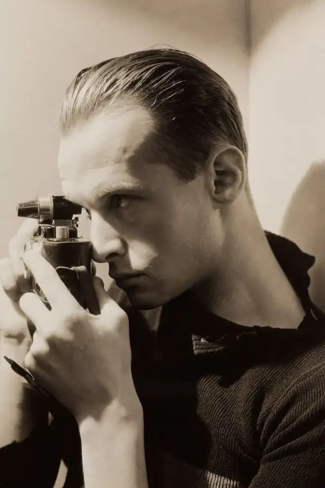 Фото  (Henri Cartier-Bresson)