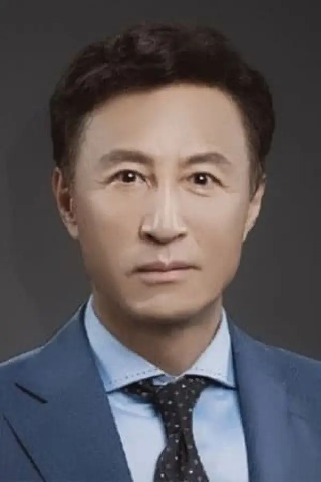 Фото Ван Луоюн (Wang Luoyong)