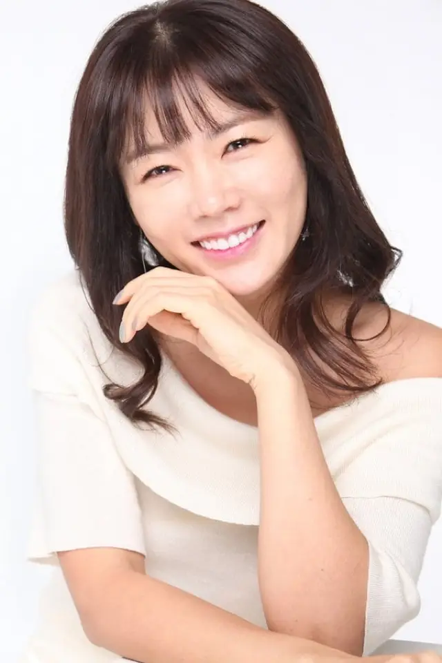 Фото  (Ahn Sun-young)