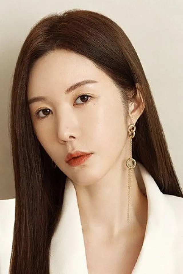 Фото  (Shin Joo-ah)