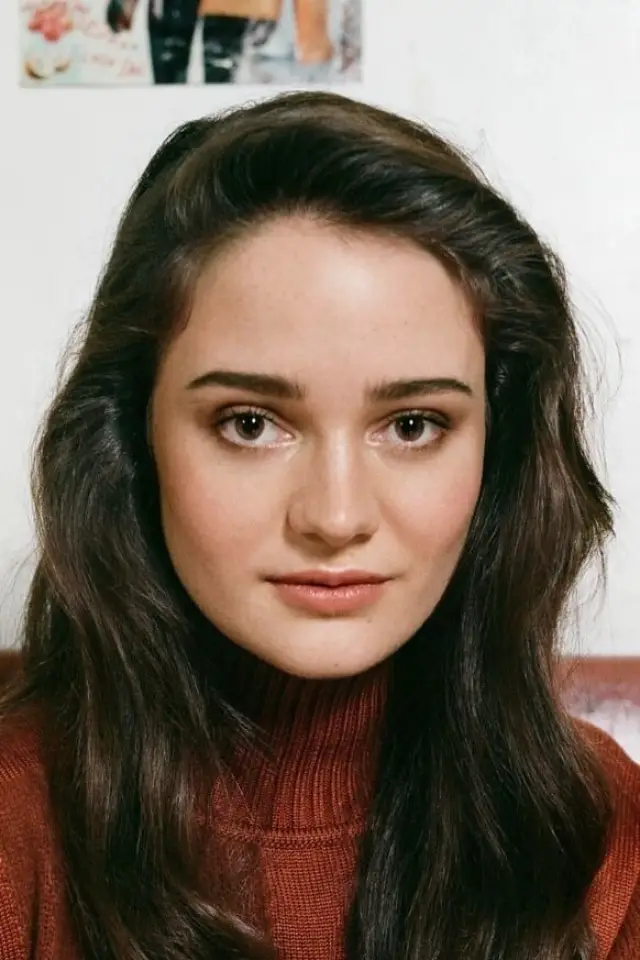 Фото Ешлінґ Франчозі (Aisling Franciosi)