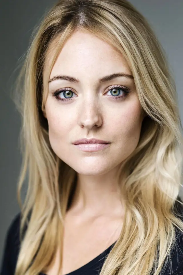 Фото  (Christina Wolfe)