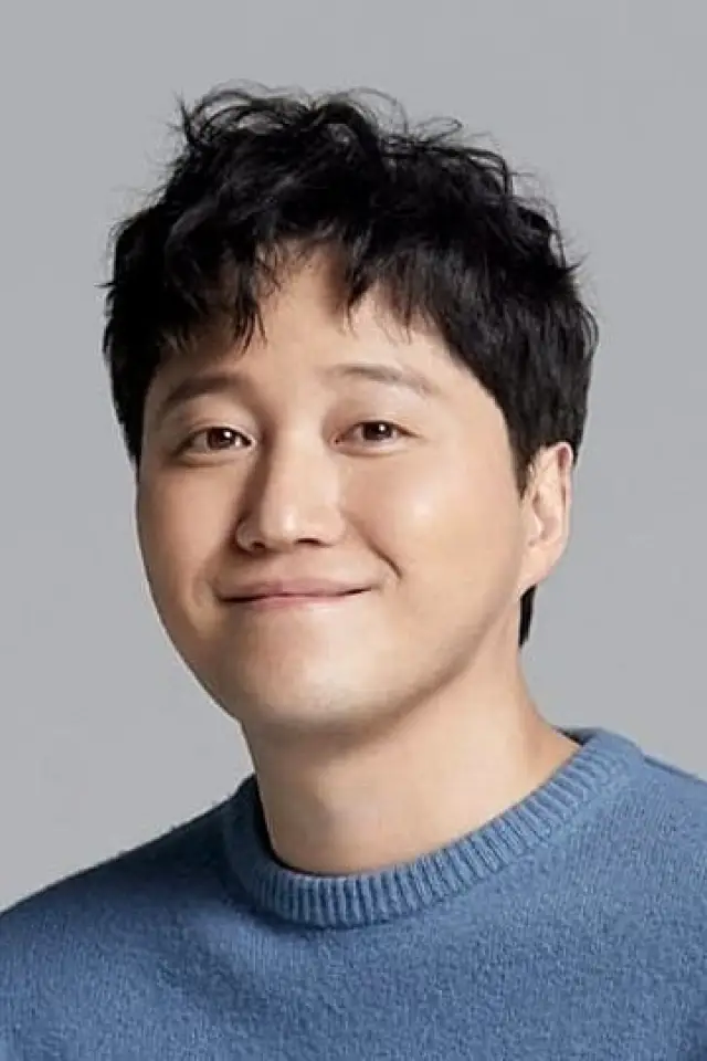 Фото Кім Де Мьонг (Kim Dae-myung)