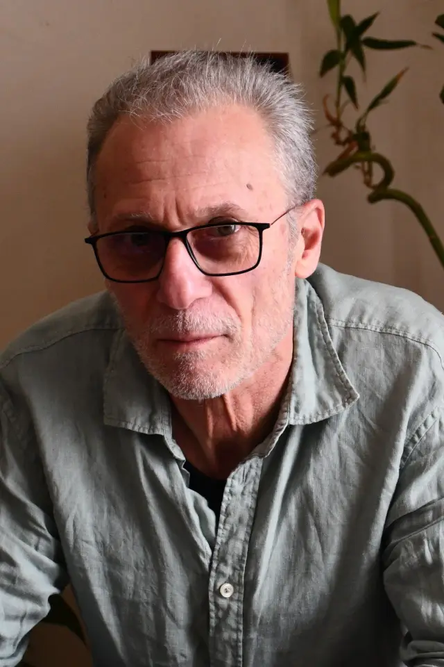 Фото  (Michel Vigné)