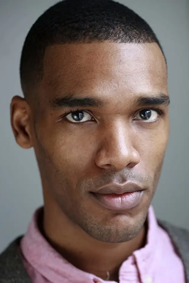 Фото Паркер Соєрз (Parker Sawyers)