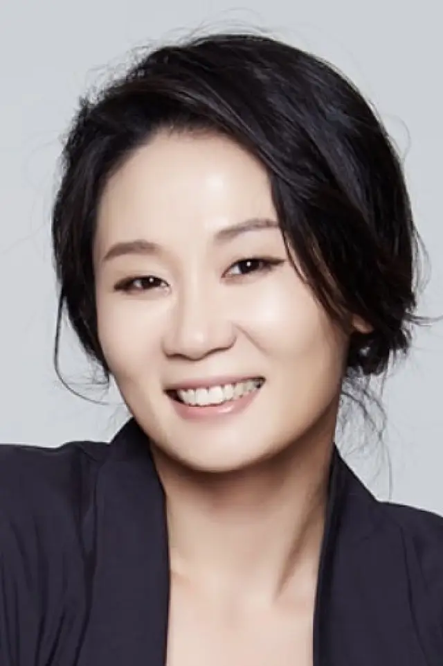 Фото Кім Сон Йон (Kim Sun-young)