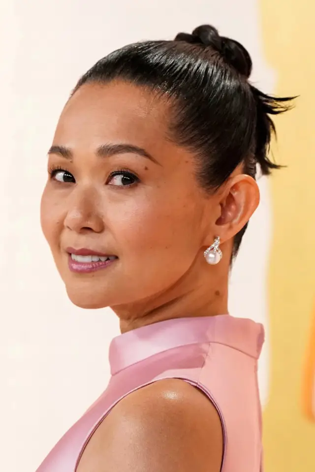 Фото Гонґ Чау (Hong Chau)