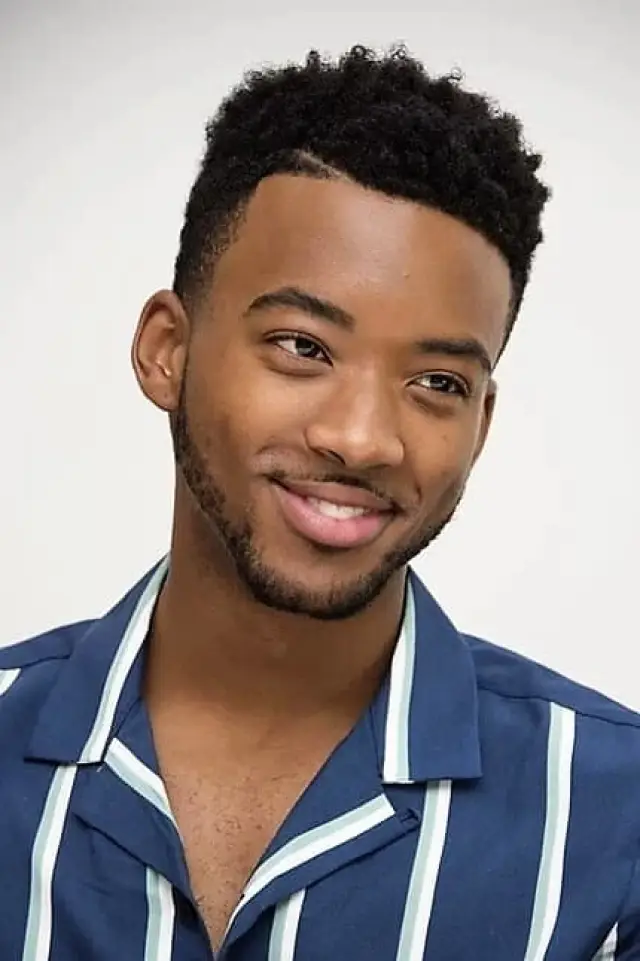 Фото Алджі Сміт (Algee Smith)