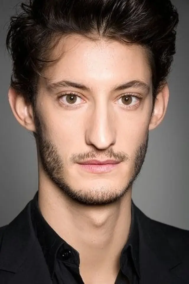 Фото П'єр Ніне́й (Pierre Niney)