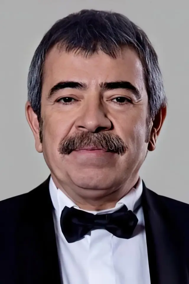 Фото  (Selçuk Yöntem)