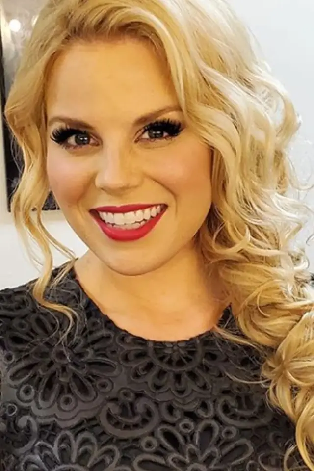 Фото Меган Гілті (Megan Hilty)