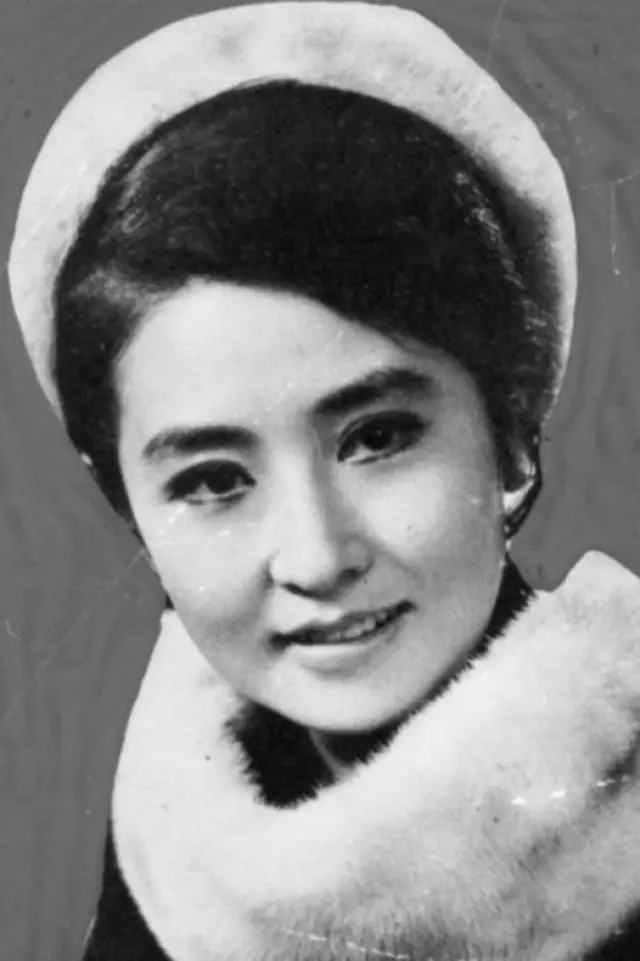 Фото  (Jeon Gye-hyeon)
