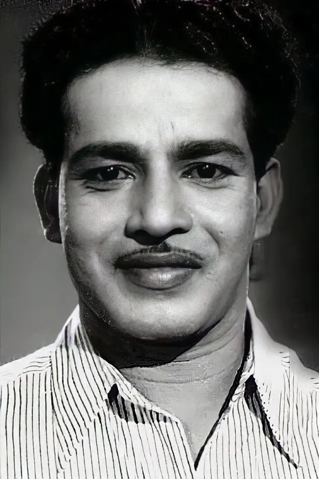 Фото  (Sathyan)