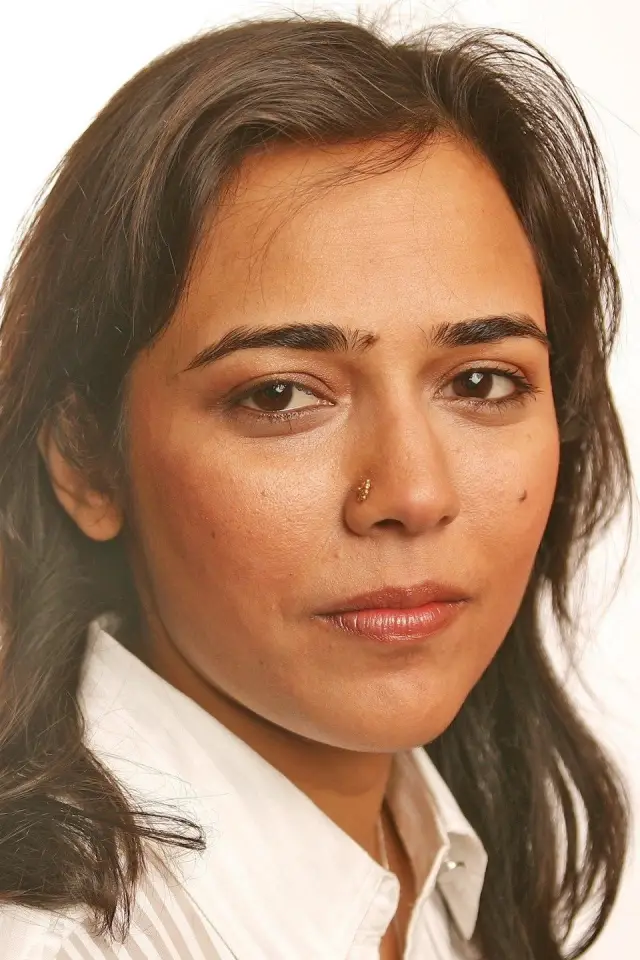 Фото  (Mehreen Jabbar)