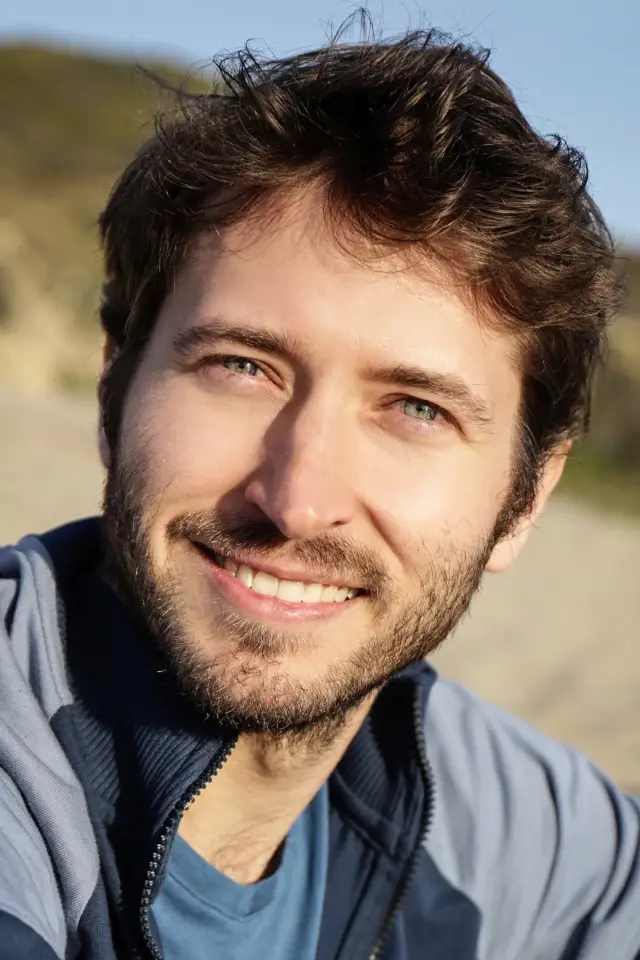 Фото  (MacLeod Andrews)