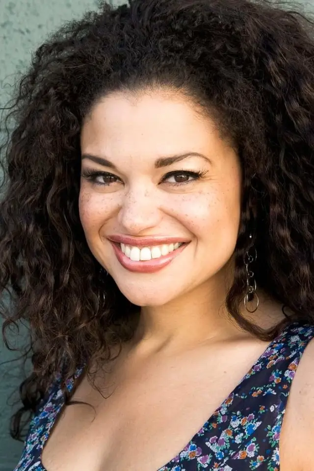 Фото Мішель Бютo (Michelle Buteau)