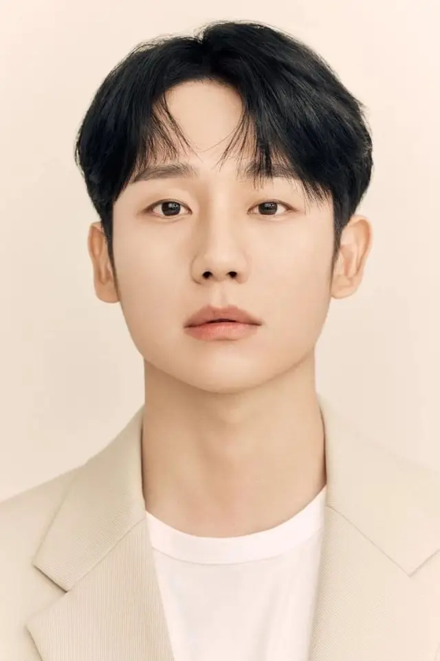 Фото Чон Хе Ін (Jung Hae-in)