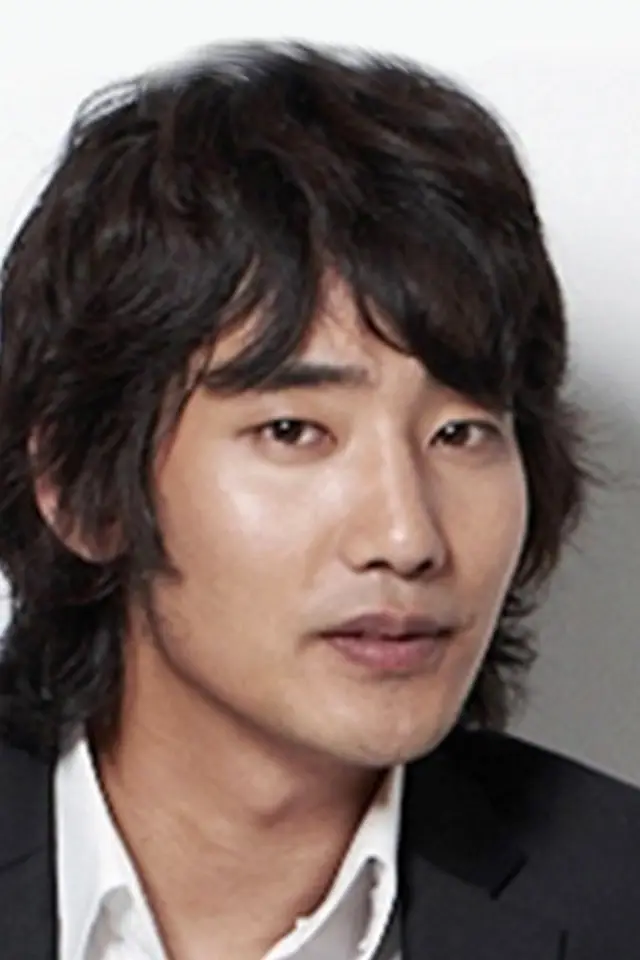 Фото  (Yeo Wook-hwan)